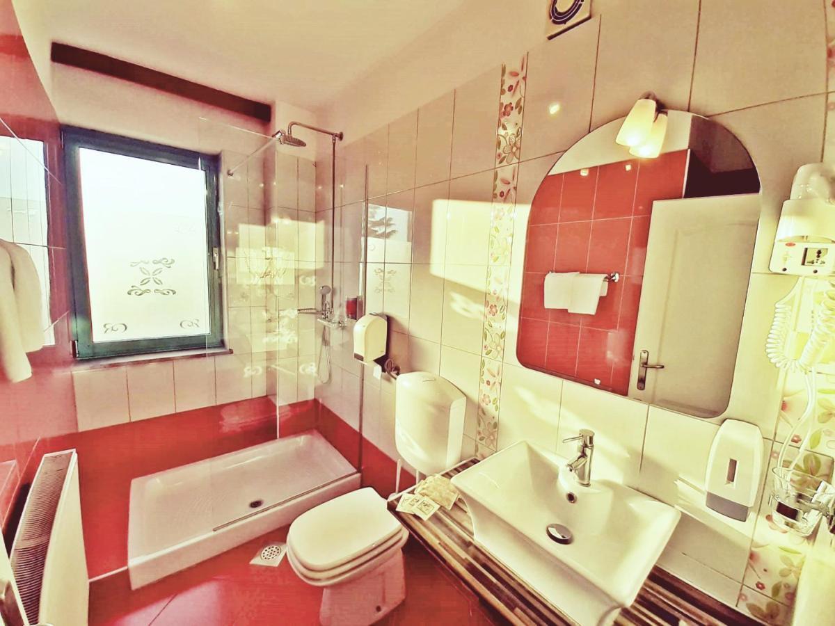Rooms Vodisek - Depandansa Hotela Capris Capodistria Boutique Luaran gambar