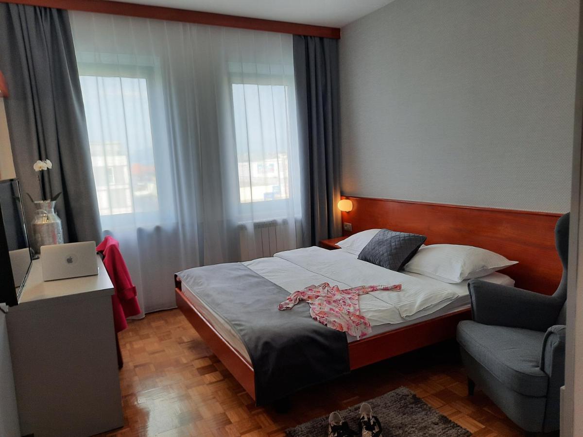Rooms Vodisek - Depandansa Hotela Capris Capodistria Boutique Luaran gambar